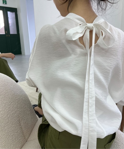 feepur(フェピュール)の「ボウタイブラウス(シャツ/ブラウス・レディース・ブラック/オフホワイト・MEDIUM)」の3枚目の写真