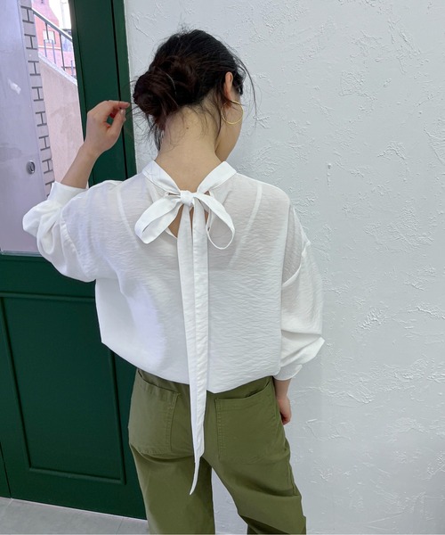 feepur(フェピュール)の「ボウタイブラウス(シャツ/ブラウス・レディース・ブラック/オフホワイト・MEDIUM)」の8枚目の写真