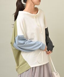 配色裏毛ルーズハイネックプルオーバー