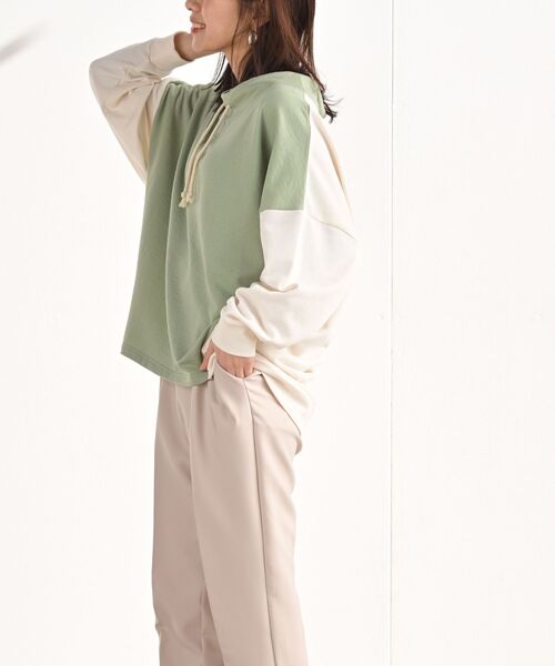 rps（アールピーエス）の「配色裏毛ルーズハイネックプルオーバー（スウェット・レディース・ブルー/アイボリー/ミント/マルチ・フリー）」の14枚目の写真