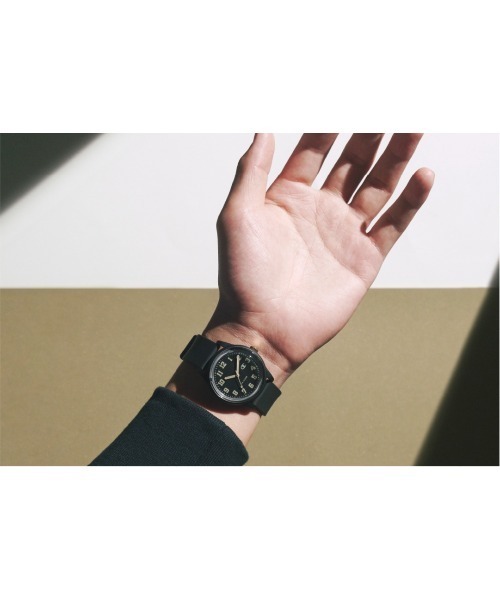 Champion(チャンピオン)の「Champion ソーラーウォッチ(アナログ腕時計・メンズ・グリーン/ブラウン/ベージュ/ブラック系その他/ブラック/レッド・M)」の8枚目の写真