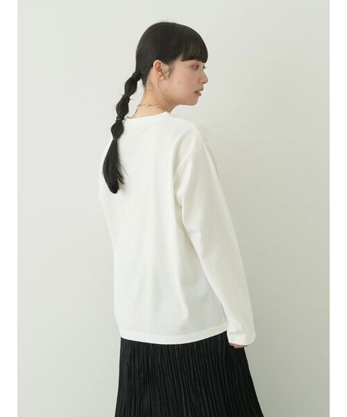 earth music&ecology(アースミュージックアンドエコロジー)の「enfin tu vois ロゴロンT(シャツ/ブラウス・レディース・ブラック/クリーム/オレンジ/ブルー・FREE)」の8枚目の写真