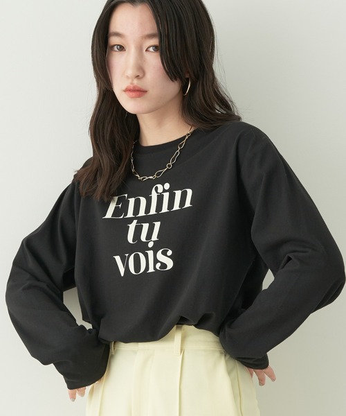 earth music&ecology(アースミュージックアンドエコロジー)の「enfin tu vois ロゴロンT(シャツ/ブラウス・レディース・ブラック/クリーム/オレンジ/ブルー・FREE)」の3枚目の写真