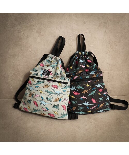 BREEZE（ブリーズ）の「福井県立恐竜博物館コラボ ナップサック（バックパック/リュック・キッズ・ブラック/ベージュ・FREE）」の3枚目の写真