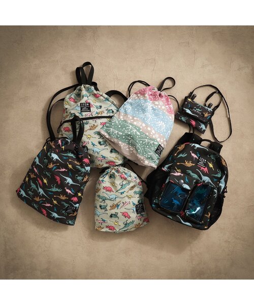 BREEZE（ブリーズ）の「福井県立恐竜博物館コラボ ナップサック（バックパック/リュック・キッズ・ブラック/ベージュ・FREE）」の4枚目の写真