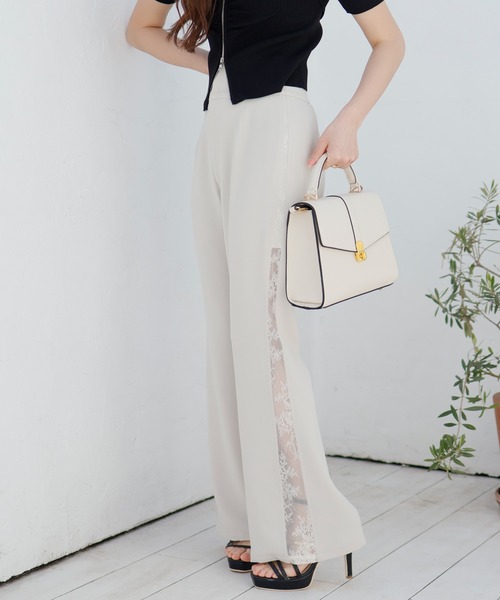 LIPSERVICE(リップサービス)の「サイドレースフレアパンツ(その他パンツ・レディース・ライトベージュ/ブラック・S/M)」の1枚目の写真