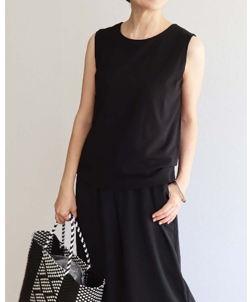 aunt lily(アントリリー)の「綿100% 無地ノースリーブ(Tシャツ/カットソー・レディース・サンドベージュ/ブラック/アイボリー/ブルー・M/L/LL)」の3枚目の写真