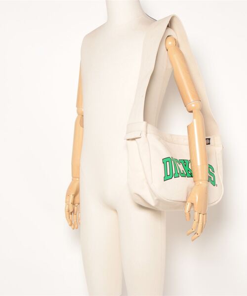 Dickies(ディッキーズ)の「【DICKIES】 NEWSPAPER BAG(ショルダーバッグ・レディース・ホワイト/オフホワイト/アイボリー・FREE)」の7枚目の写真