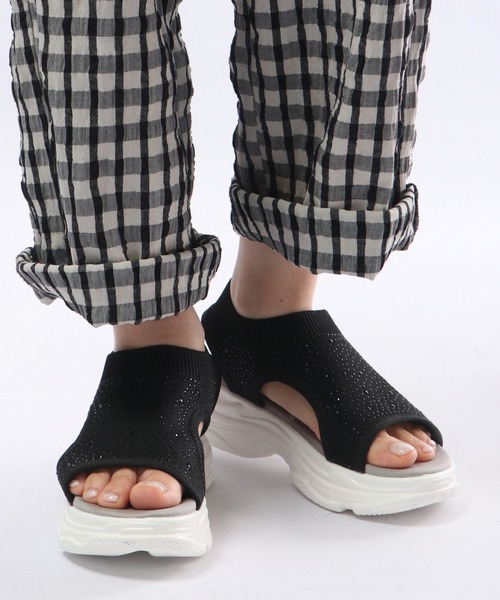 新品未使用 SUICOKE×MUVEIL パール厚底サンダル グレーニットまとめ 新品未使用 SUICOKE×MUVEIL パール厚底サンダル グレーニット