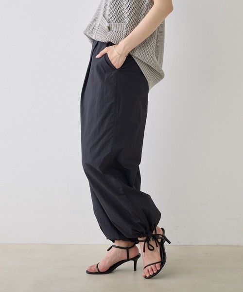 PUAL CE CIN(ピュアルセシン)の「【Du noir】ナイロングルカパラシュートパンツ(その他パンツ・レディース・ブラック/オフホワイト・FREE)」の16枚目の写真