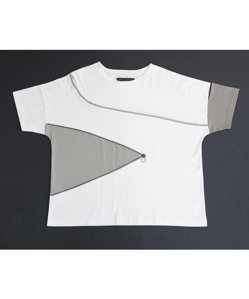 kOhAKU（コハク）の「『アシンメトリー配色デザインTシャツ』（Tシャツ/カットソー・レディース・ブラック/オフホワイト・FREE）」の5枚目の写真