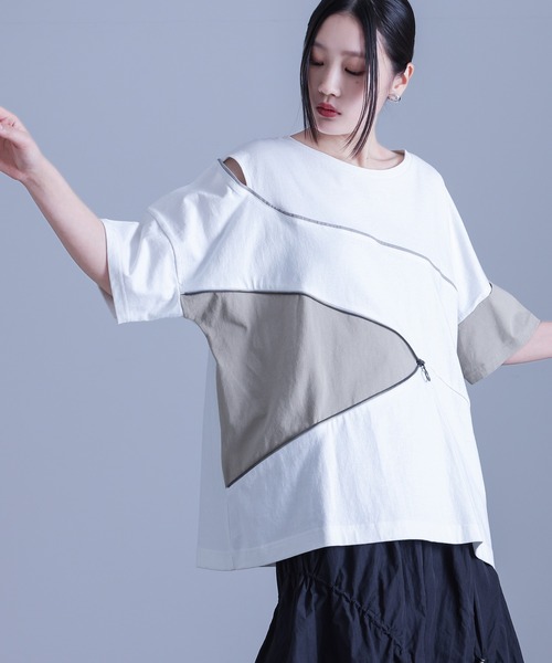 kOhAKU（コハク）の「『アシンメトリー配色デザインTシャツ』（Tシャツ/カットソー・レディース・ブラック/オフホワイト・FREE）」の10枚目の写真