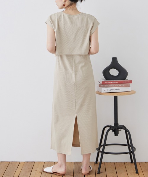 Fashion Letter(ファッションレター)の「キャミOP×クロップドトップス セットアップ(ワンピース・レディース・ブラック/グレイッシュベージュ/オレンジ/チャコール・M)」の20枚目の写真
