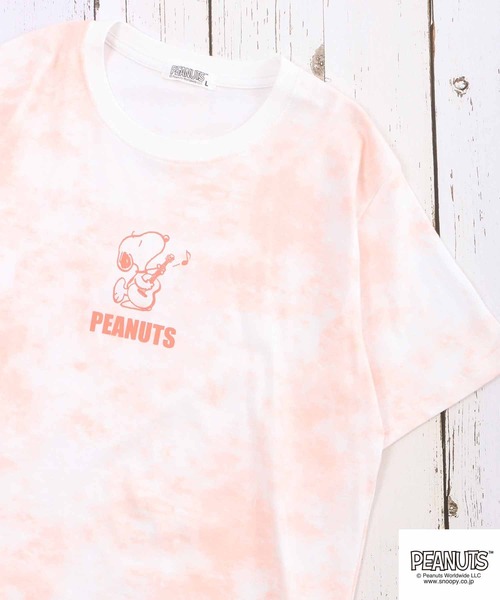 PEANUTS（ピーナッツ）の「PEANUTS スヌーピー タイダイ Tシャツ（Tシャツ/カットソー・レディース・ピンク系その他/ホワイト×ブルー/ホワイト×パープル/グリーン系その他/ホワイト×ピンク/ブルー系その他・M/L/LL）」の3枚目の写真