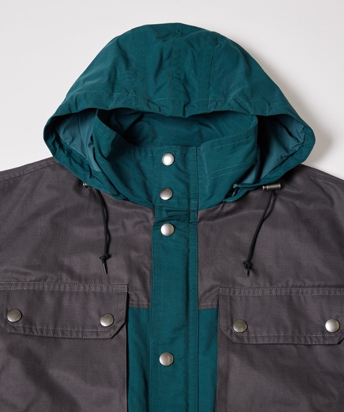 AIVER(アイバー)の「AIVER 配色ファブリックマウンテンパーカー(マウンテンパーカー・メンズ・ダークグリーン/アイボリー/ブラック・MEDIUM/SMALL/LARGE)」の20枚目の写真