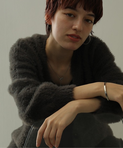 ORLEAN(オルレアン)の「金属アレルギー対応 シンプルフープピアス 40mm サージカルステンレス(ピアス(両耳用)・レディース・シルバー・フリー)」の4枚目の写真