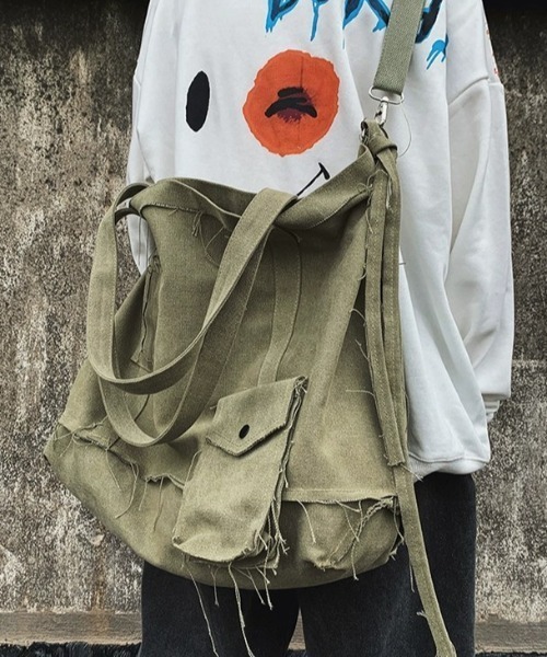 ARULE（アルール）の「A'GEM/9 × .kom『ARULE/アルール』ビンテージ バッグ（ショルダーバッグ・メンズ・チャコールグレー/アイボリー/カーキ・FREE）」の19枚目の写真