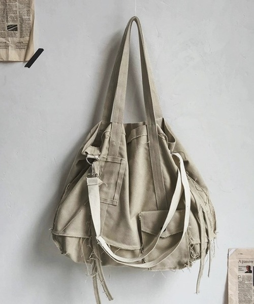 ARULE（アルール）の「A'GEM/9 × .kom『ARULE/アルール』ビンテージ バッグ（ショルダーバッグ・メンズ・チャコールグレー/アイボリー/カーキ・FREE）」の13枚目の写真