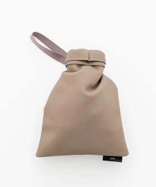 ITTI（イッチ）の「ITTI/イッチ/ANNIE RICE BAG iii / DIPLO SKY / アニーライスバッグ iii / ITTI-BAG-053-DSFC（ハンドバッグ・レディース・ブラック/グレー・F）」の21枚目の写真