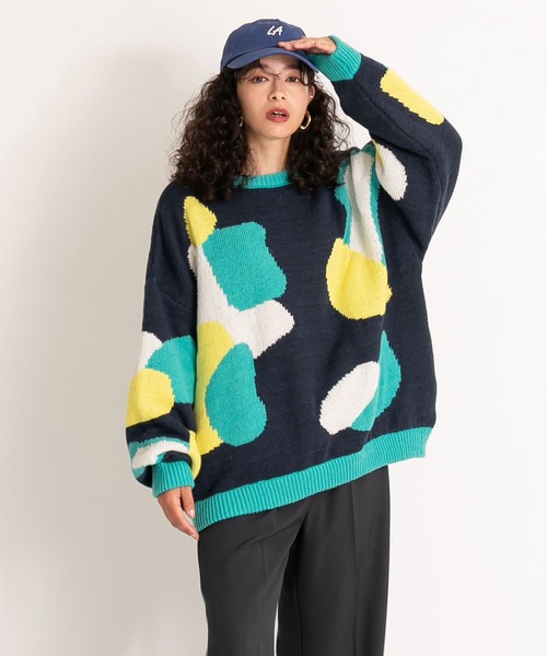 bohmal（ボマール）の「カラフルモチーフ柄オーバーサイズニット（ニット/セーター・レディース・ブラック/ネイビー/グレー・FREE）」の7枚目の写真