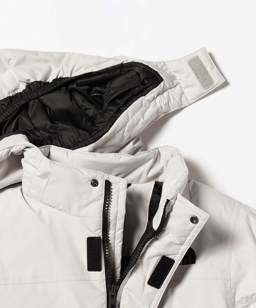 THE NORTH FACE(ザノースフェイス)の「THE NORTH FACE / ベビー ボンバージャケット 23(90cm)(ブルゾン・キッズ・オフホワイト/ブラック・ONE SIZE)」の4枚目の写真