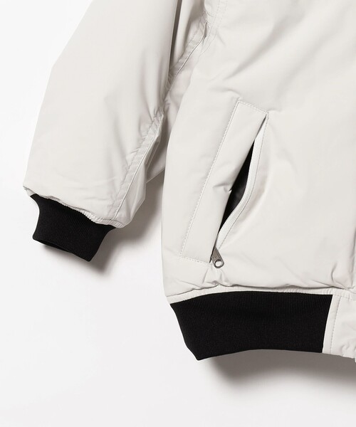 THE NORTH FACE(ザノースフェイス)の「THE NORTH FACE / ベビー ボンバージャケット 23(90cm)(ブルゾン・キッズ・オフホワイト/ブラック・ONE SIZE)」の5枚目の写真