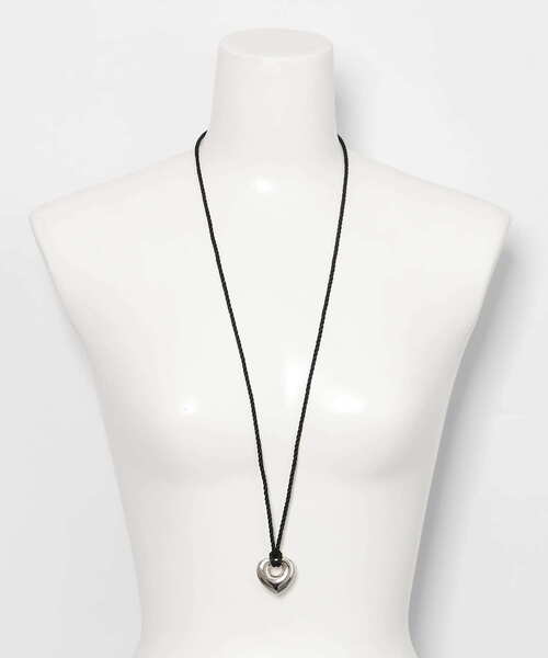 KBF（ケイビーエフ）の「ハートモチーフペンダント（ネックレス・レディース・シルバー・ONE）」の8枚目の写真
