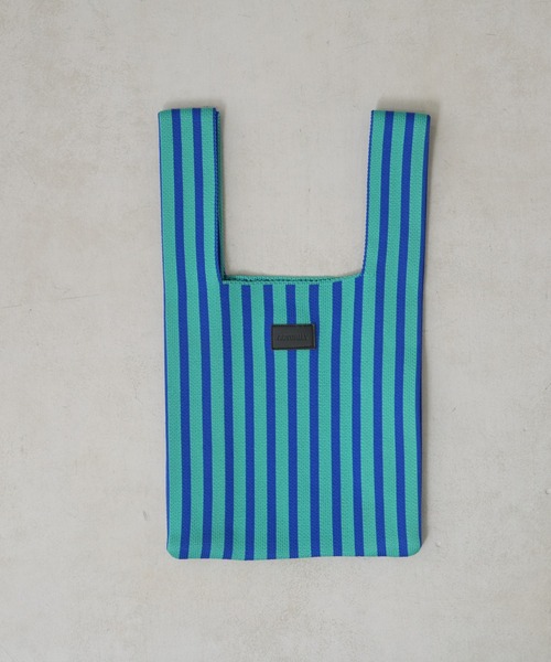 Actually(アクチュアリー)の「ニットストライプバッグ S(ハンドバッグ・レディース・ブルー/レッド・フリー)」の5枚目の写真