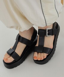 MOHI / Tストラップ サンダル