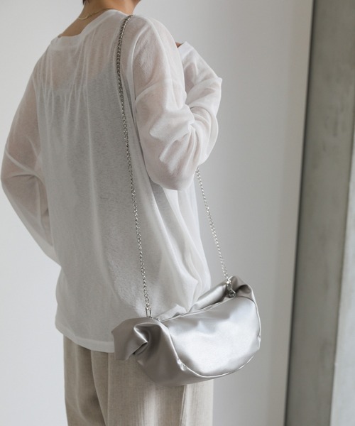 select MOCA(セレクトモカ)の「ハーフムーンチェーン付き2WAYバッグ(ショルダーバッグ・レディース・シルバー/アイボリー/ブラック・FREE)」の10枚目の写真
