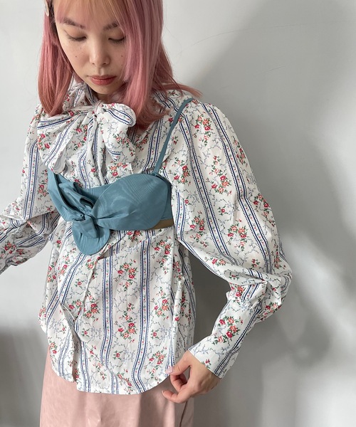 SANSeLF（サンセルフ）の「フラワーパターンボウタイブラウス【SANSeLF】sanw23a057（シャツ/ブラウス・レディース・ホワイト・FREE）」の6枚目の写真