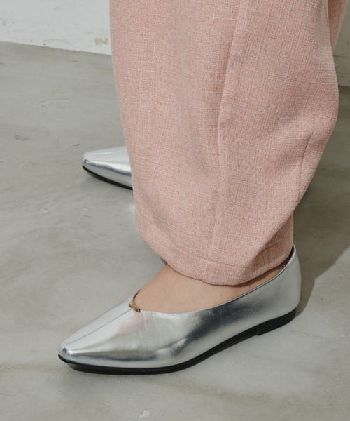 Aunt Marie's（アントマリーズ）の「メタルポイントフラットパンプス（パンプス・レディース・シルバー/アイボリー/ブラック・S/M/L）」の13枚目の写真