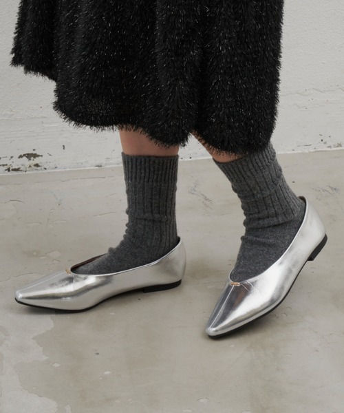 Aunt Marie's（アントマリーズ）の「メタルポイントフラットパンプス（パンプス・レディース・シルバー/アイボリー/ブラック・S/M/L）」の11枚目の写真