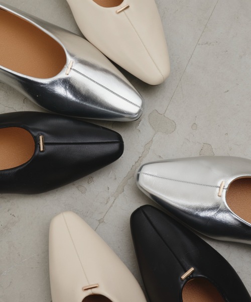 Aunt Marie's（アントマリーズ）の「メタルポイントフラットパンプス（パンプス・レディース・シルバー/アイボリー/ブラック・S/M/L）」の4枚目の写真