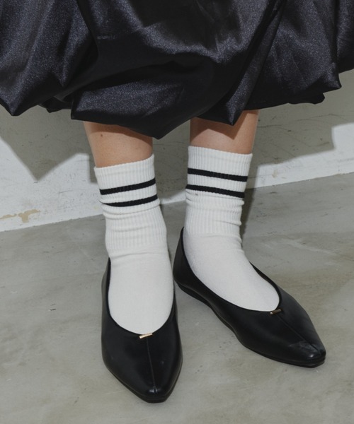 Aunt Marie's（アントマリーズ）の「メタルポイントフラットパンプス（パンプス・レディース・シルバー/アイボリー/ブラック・S/M/L）」の22枚目の写真