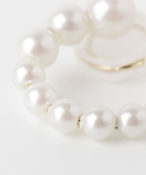 URBAN RESEARCH DOORS(アーバンリサーチドアーズ)の「パールイヤカフ(イヤリング・レディース・ホワイト系その他・ONE)」の4枚目の写真