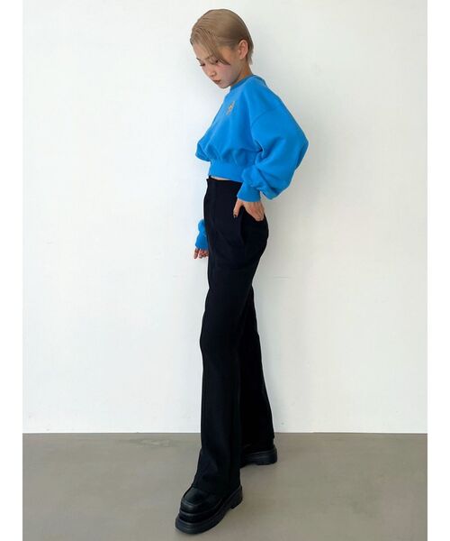 EMODA（エモダ）の「EMフラワーショートスウェット（スウェット・レディース・グレー/ブラック/ブルー・FREE）」の11枚目の写真