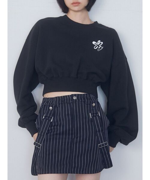 EMODA（エモダ）の「EMフラワーショートスウェット（スウェット・レディース・グレー/ブラック/ブルー・FREE）」の17枚目の写真