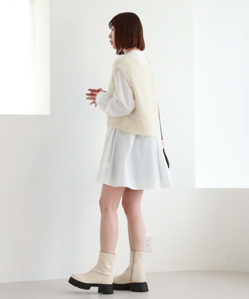 archives(アルシーヴ)の「シャギーベスト×シャツチュニックSET(チュニック・レディース・ピンクベージュ/アイボリー/ブラック・MEDIUM)」の16枚目の写真