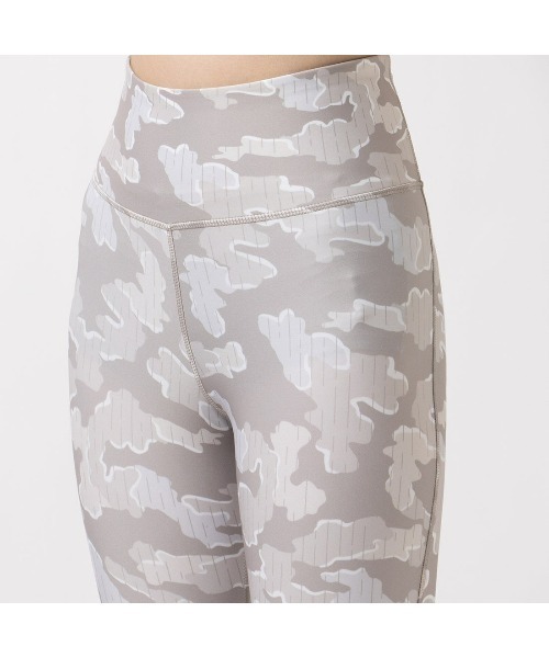 Reebok(リーボック)の「トレーニング カモ タイツ / ID TRAIN CAMO TIGHT(レギンス/スパッツ・レディース・ベージュ/ブラック・LARGE/MEDIUM/SMALL/XX-LARGE/X-LARGE/X-SMALL)」の11枚目の写真