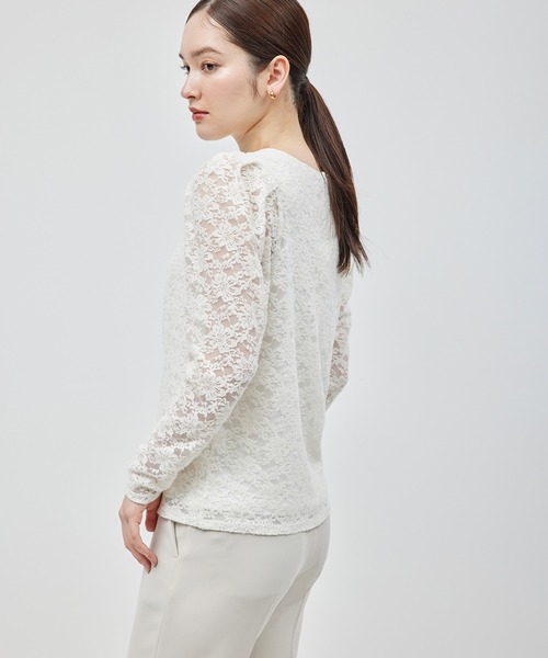 ROPE'（ロペ）の「ストレッチタックギャザーレースブラウス（Tシャツ/カットソー・レディース・オフホワイト/ブラック・FREE）」の3枚目の写真