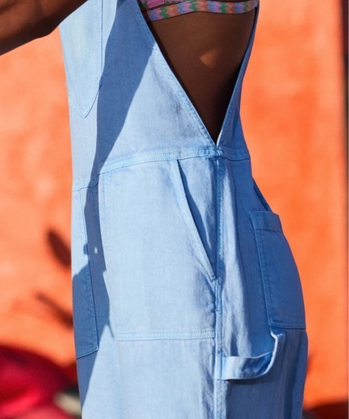 ROXY（ロキシー）の「CRYSTAL COAST OVERAL/ロキシーライトインディゴオールインワン（つなぎ/オールインワン・レディース・ブルー・LARGE/MEDIUM/SMALL）」の5枚目の写真