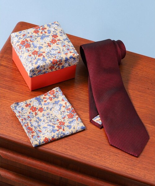 ◆【LIBERTYプリント/BOXセット】リバティプリントハンカチ×ベーシックタイ BOX