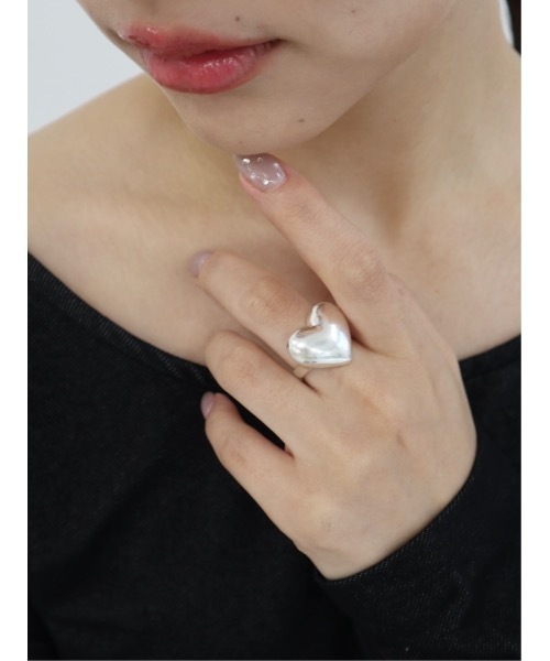 JUMELLE(ジュメロ)の「silver heart ring(リング・レディース・シルバー・FREE)」の1枚目の写真