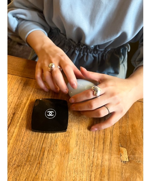 JUMELLE(ジュメロ)の「silver heart ring(リング・レディース・シルバー・FREE)」の4枚目の写真