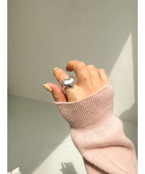 JUMELLE(ジュメロ)の「silver heart ring(リング・レディース・シルバー・FREE)」の6枚目の写真