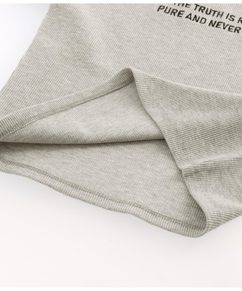 ANAP(アナップ)の「テレコリブテキスト刺繍タイトTシャツ(Tシャツ/カットソー・レディース・ブラック/グレー/ホワイト・FREE)」の6枚目の写真