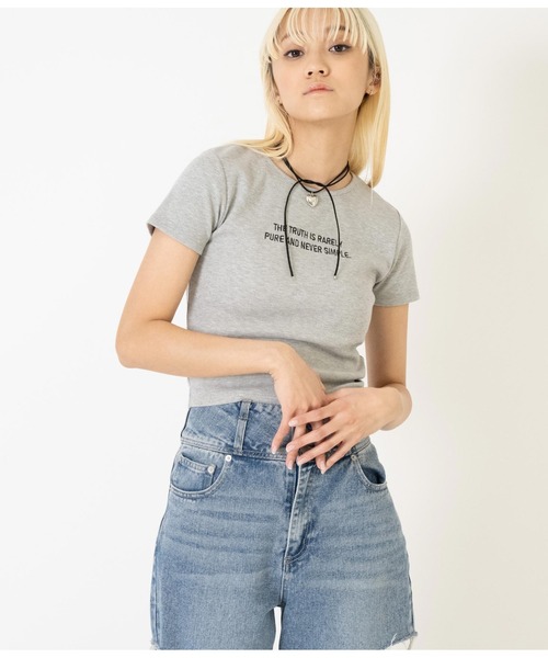 ANAP(アナップ)の「テレコリブテキスト刺繍タイトTシャツ(Tシャツ/カットソー・レディース・ブラック/グレー/ホワイト・FREE)」の16枚目の写真