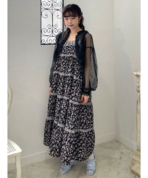 merry jenny（メリージェニー）の「【WEB限定】flowerシアードロストショートブラウス（シャツ/ブラウス・レディース・オフホワイト/ブラック・FREE）」の6枚目の写真