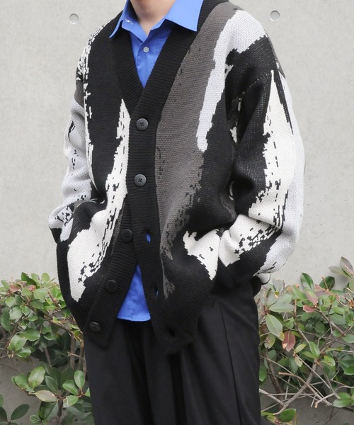 NILWAY（ニルウェイ）の「オーバーサイズスプラッシュカーディガン（カーディガン/ボレロ・メンズ・ホワイト/ブルー/ブラック・LARGE/MEDIUM）」の17枚目の写真